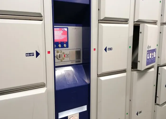 Хостел Favorit-rooms , Direkt Metro Connection U1 To Centralstation-airport And City-center Відень