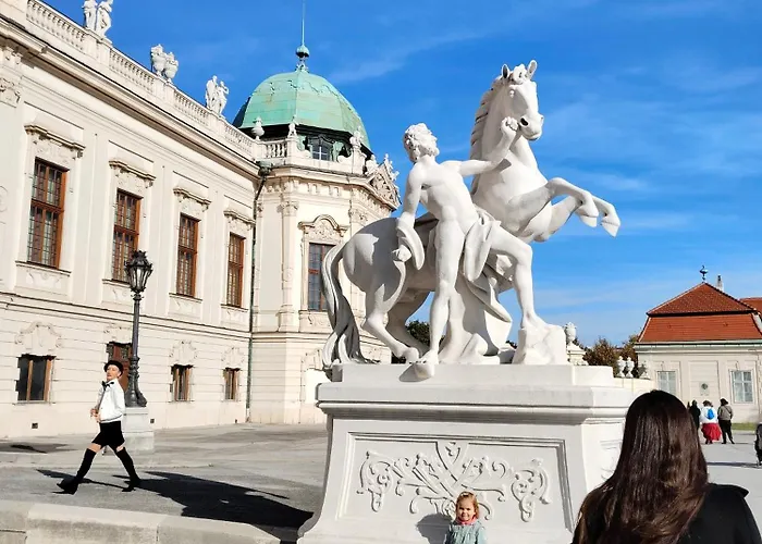 Favorit-rooms , Direkt Metro Connection U1 To Centralstation-airport And City-center * Відень