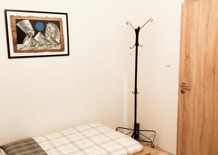 Favorit-rooms , Direkt Metro Connection U1 To Centralstation-airport And City-center * Відень
