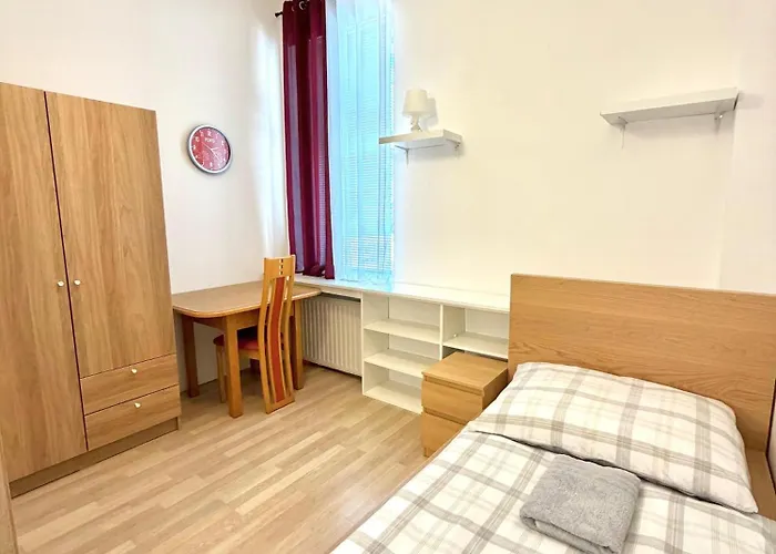 Favorit-rooms , Direkt Metro Connection U1 To Centralstation-airport And City-center * Відень